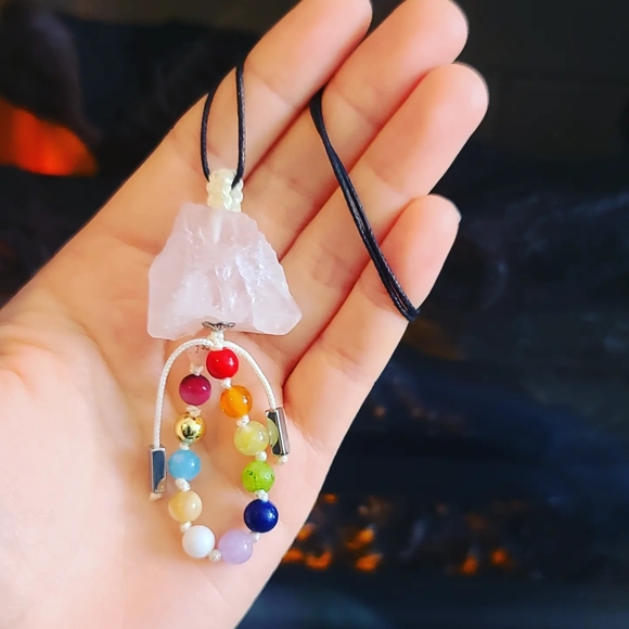 Raw Clear Quartz pendant - Picture 3 of 3